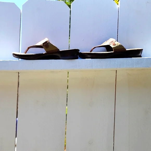 Summer Soft Tan Suede Flip-flops - Picture 4 of 8